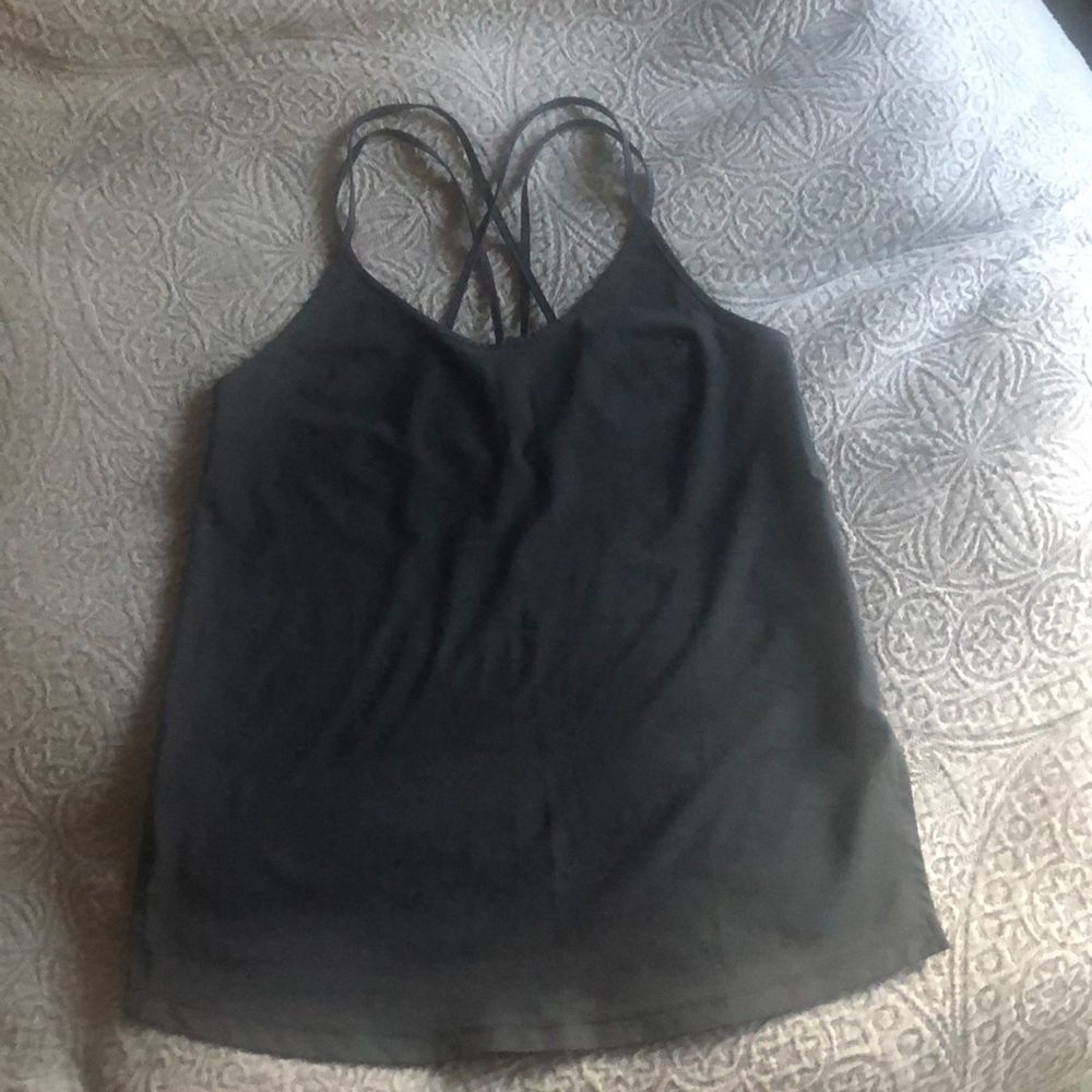UA tank size M NWOT